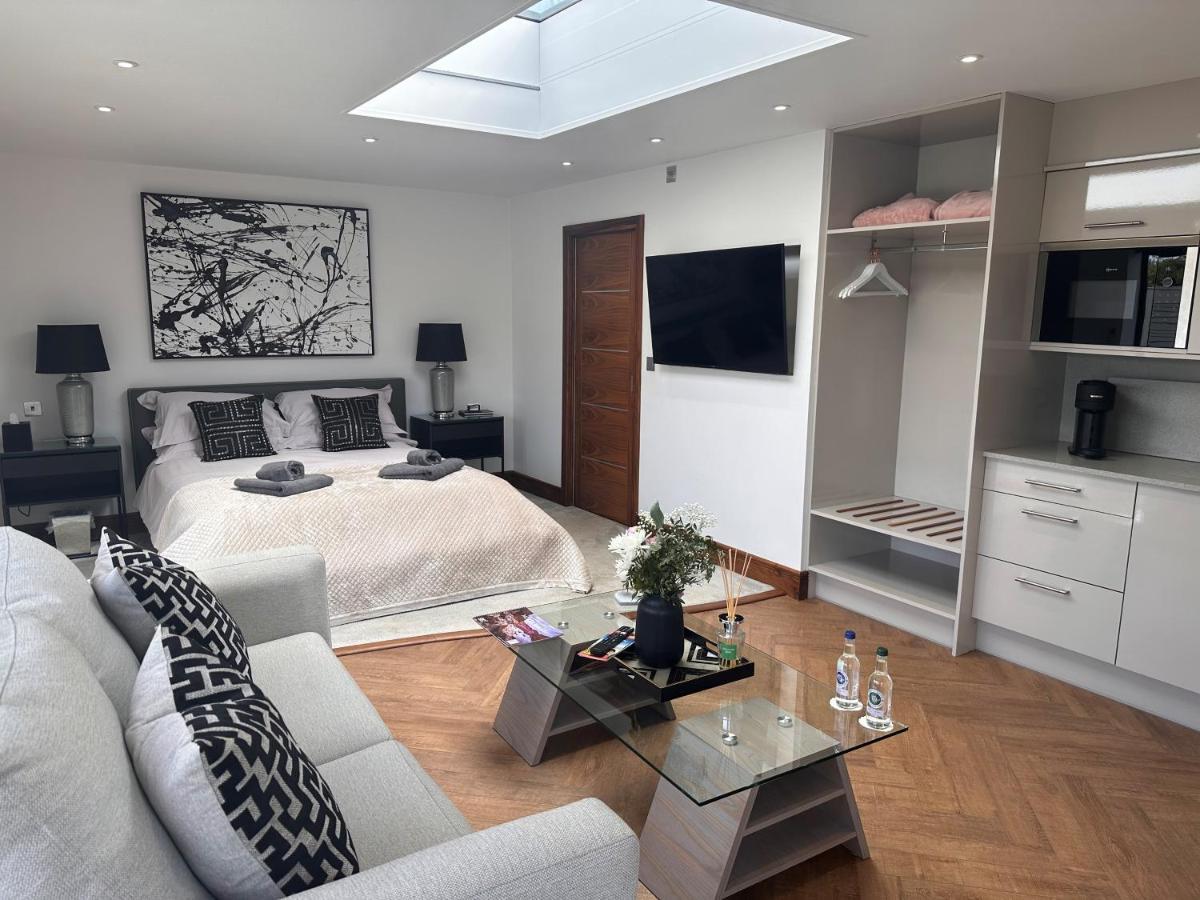 Dafarn Newydd Lodge Ллангефни Экстерьер фото